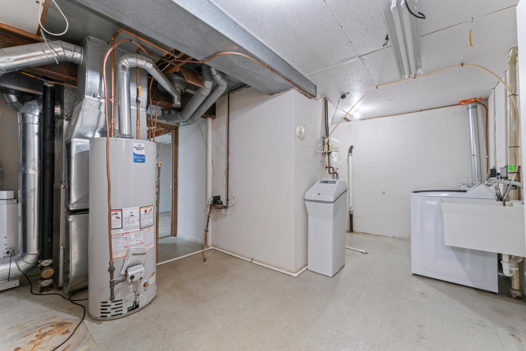 2916 6th Avenue Northwest Rochester, MN 55901 - Photo 39 of 53