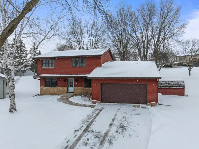 $399,000 | 2916 6th Avenue Northwest, Rochester, MN 55901