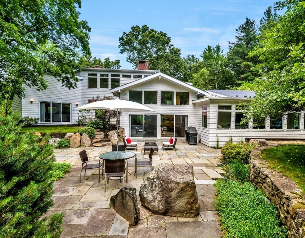 45 Oxbow Road Concord, MA 01742 - Photo 1 of 22 Gallery Image 1