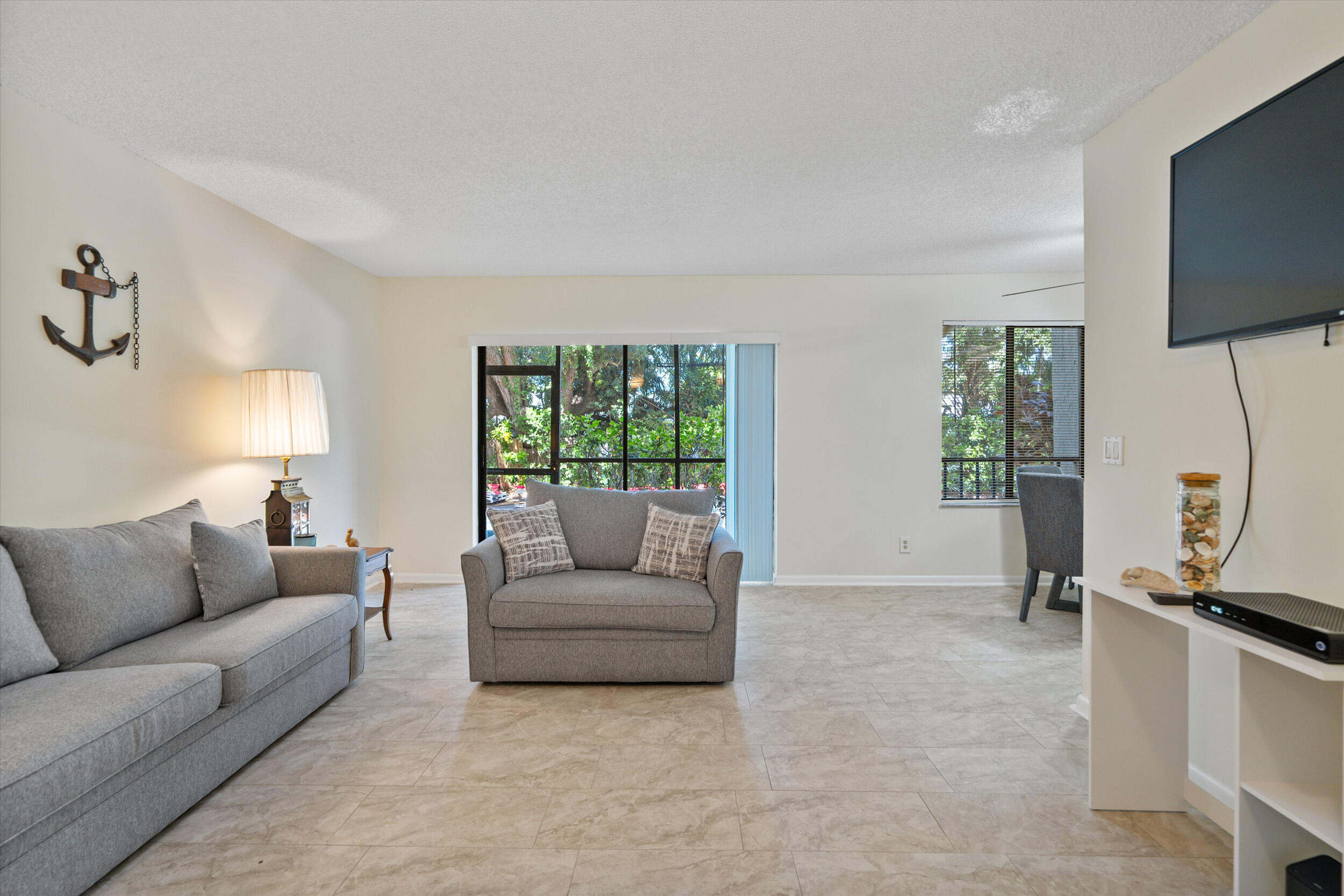 150 Pineview Road, Unit K3 Jupiter, FL 33469 - Photo 3 of 20 Living Room