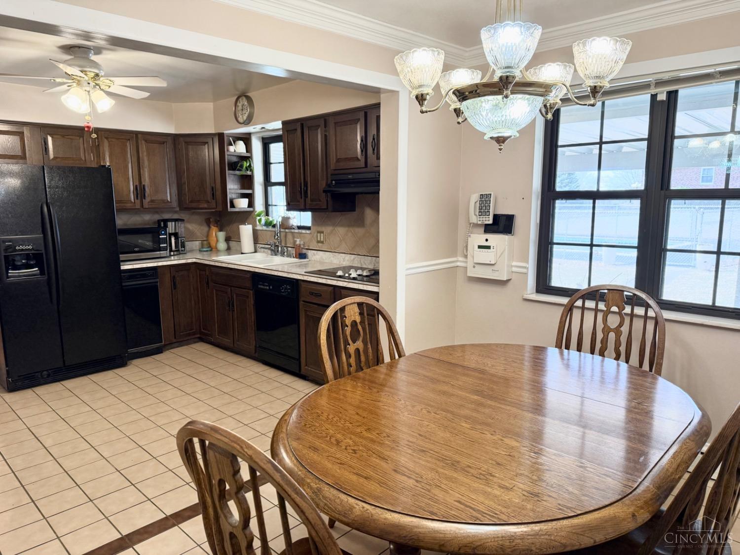 4911 North Bend Road Cincinnati, OH 45211 - Photo 6 of 29