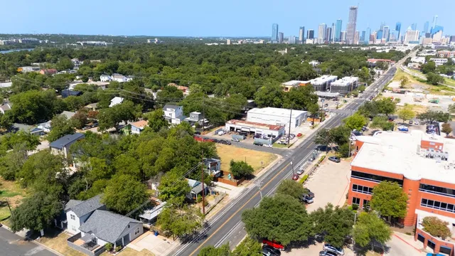$450,000 | 2909 East 5th Street, Austin, TX 78702