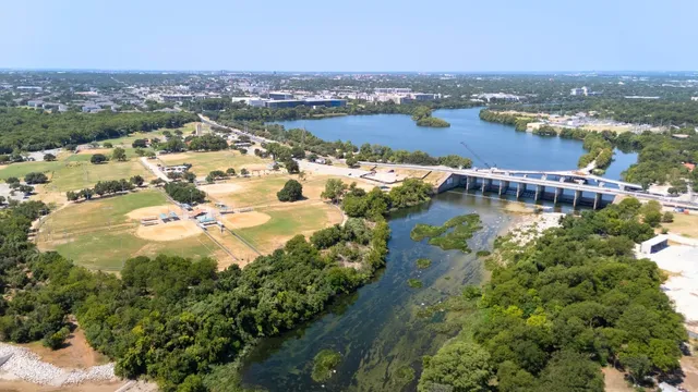 $450,000 | 2909 East 5th Street, Austin, TX 78702