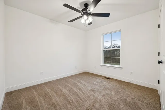 $305,000 | 1085 Landing Lane, Adams, TN 37010