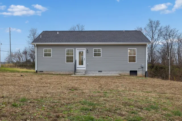$305,000 | 1085 Landing Lane, Adams, TN 37010