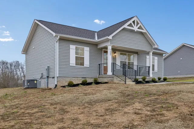 $305,000 | 1085 Landing Lane, Adams, TN 37010