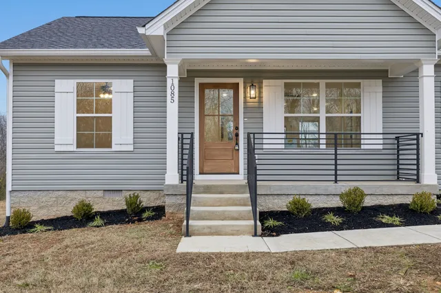 $305,000 | 1085 Landing Lane, Adams, TN 37010