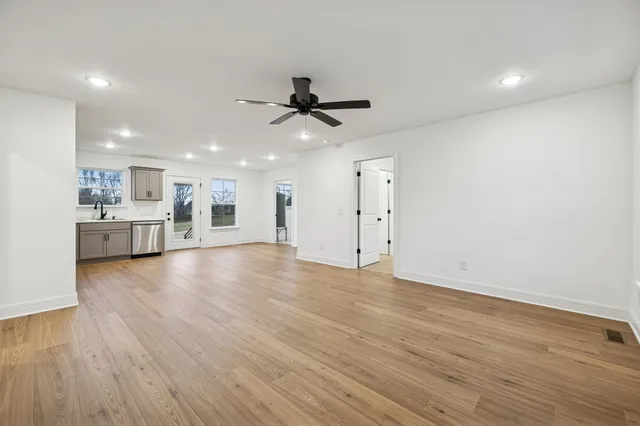 $305,000 | 1085 Landing Lane, Adams, TN 37010