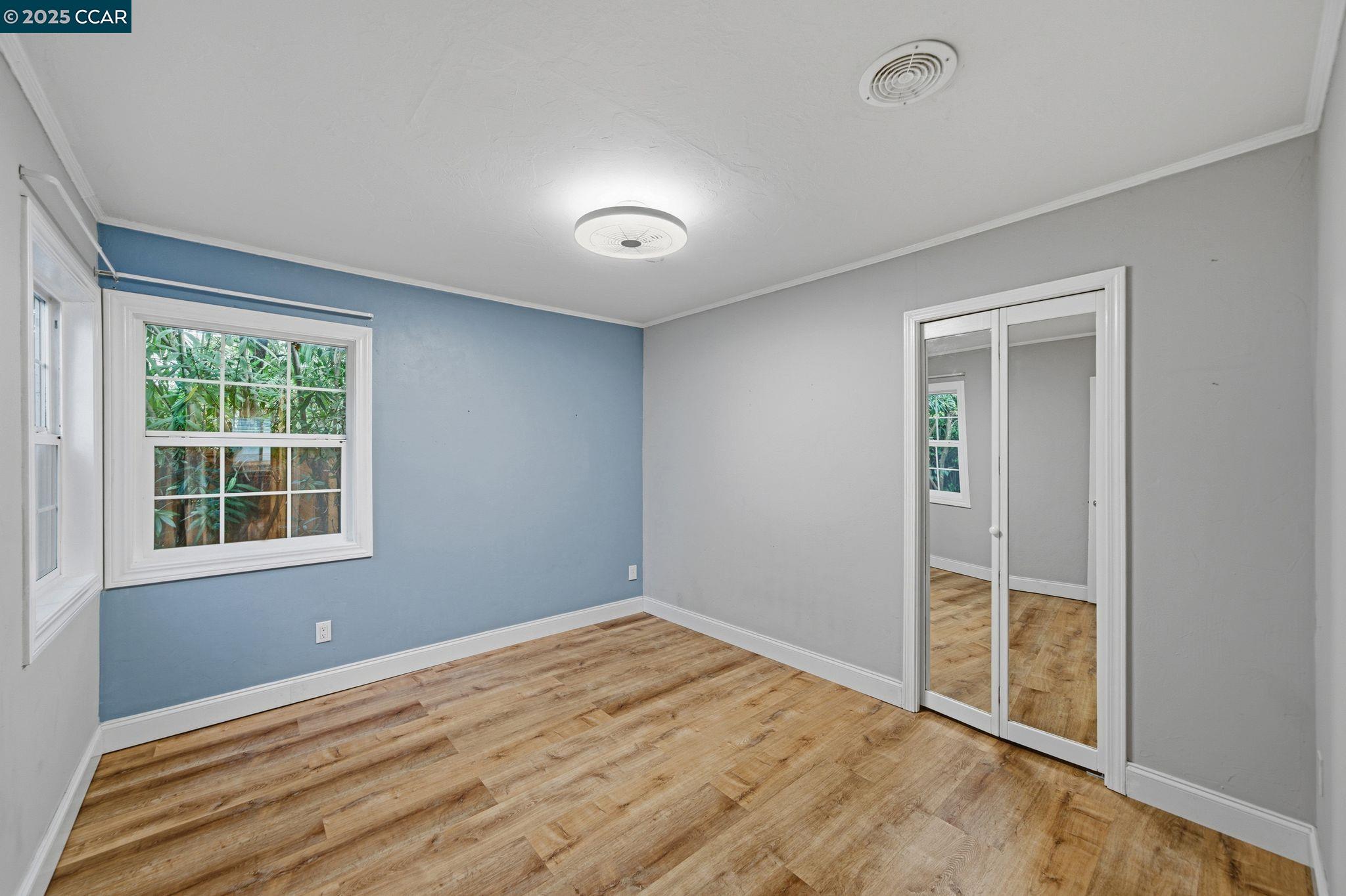 726 Grayson Road Pleasant Hill, CA 94523 - Photo 14 of 27 an empty room with a window