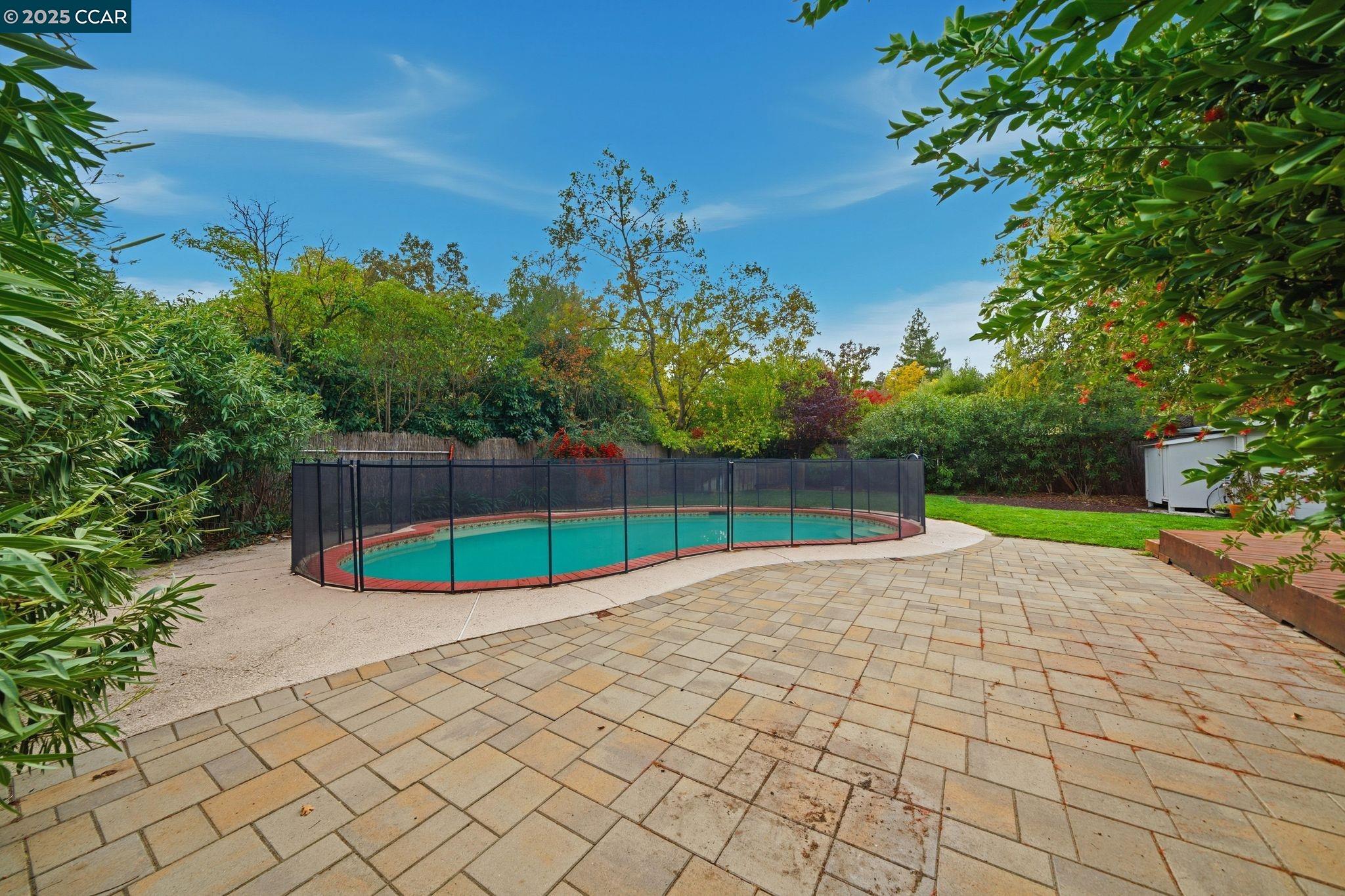 726 Grayson Road Pleasant Hill, CA 94523 - Photo 23 of 27 a view of a backyard