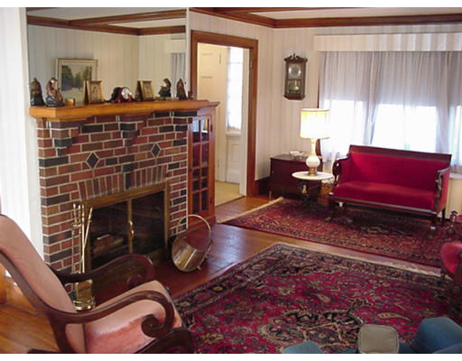 117 Lovell Road Watertown, MA 02472 - Photo 2 of 6