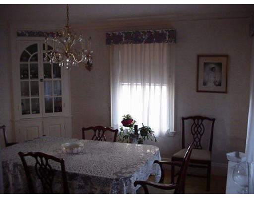 117 Lovell Road Watertown, MA 02472 - Photo 3 of 6