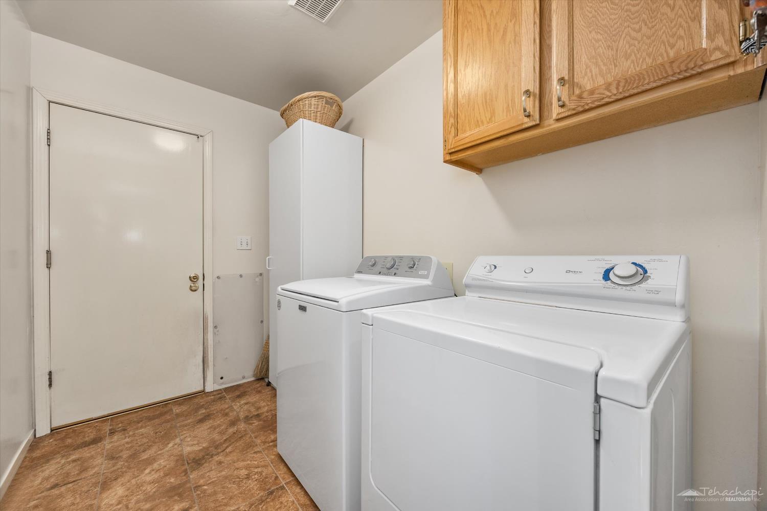 321 Apple Way Tehachapi, CA 93561 - Photo 33 of 40 Gallery Image 33
