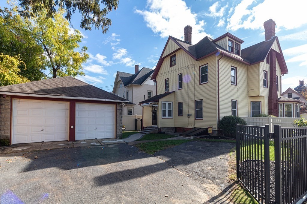 59 Princeton Street Springfield, MA 01109 - Photo 4 of 35 Gallery Image 4