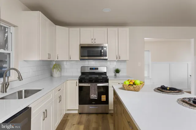 $439,000 | 16 Ranchwood Drive, Ewing, NJ 08618