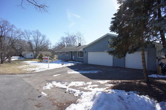 2039 Bradwell Road Inverness, IL 60067 - Photo 1 of 20