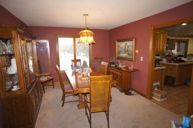 2039 Bradwell Road Inverness, IL 60067 - Photo 4 of 20
