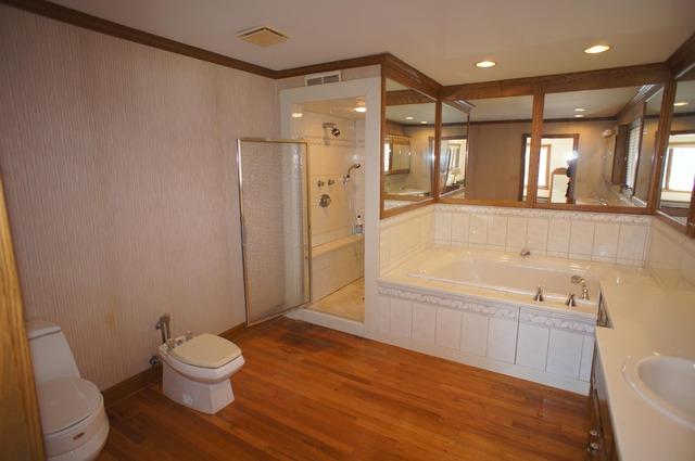 2039 Bradwell Road Inverness, IL 60067 - Photo 9 of 20