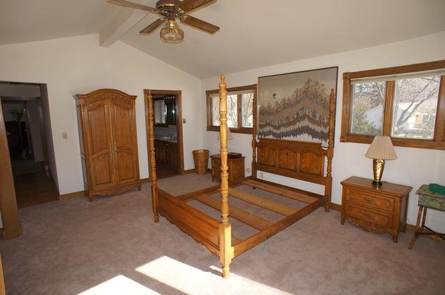 2039 Bradwell Road Inverness, IL 60067 - Photo 10 of 20