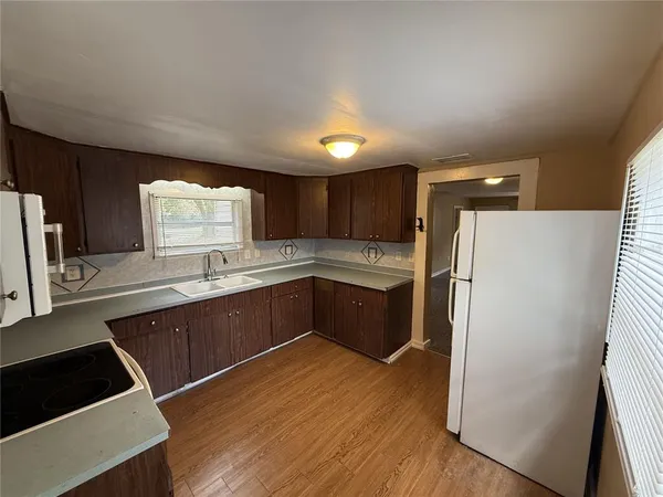 $1,350 | 314 West Crescent Drive, Lakeland, FL 33805