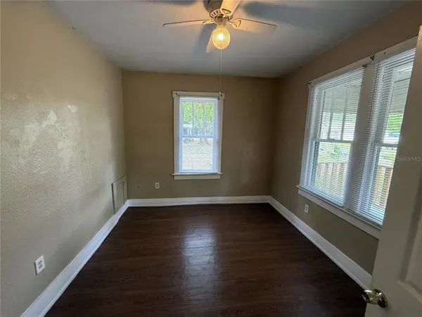 $1,350 | 314 West Crescent Drive, Lakeland, FL 33805