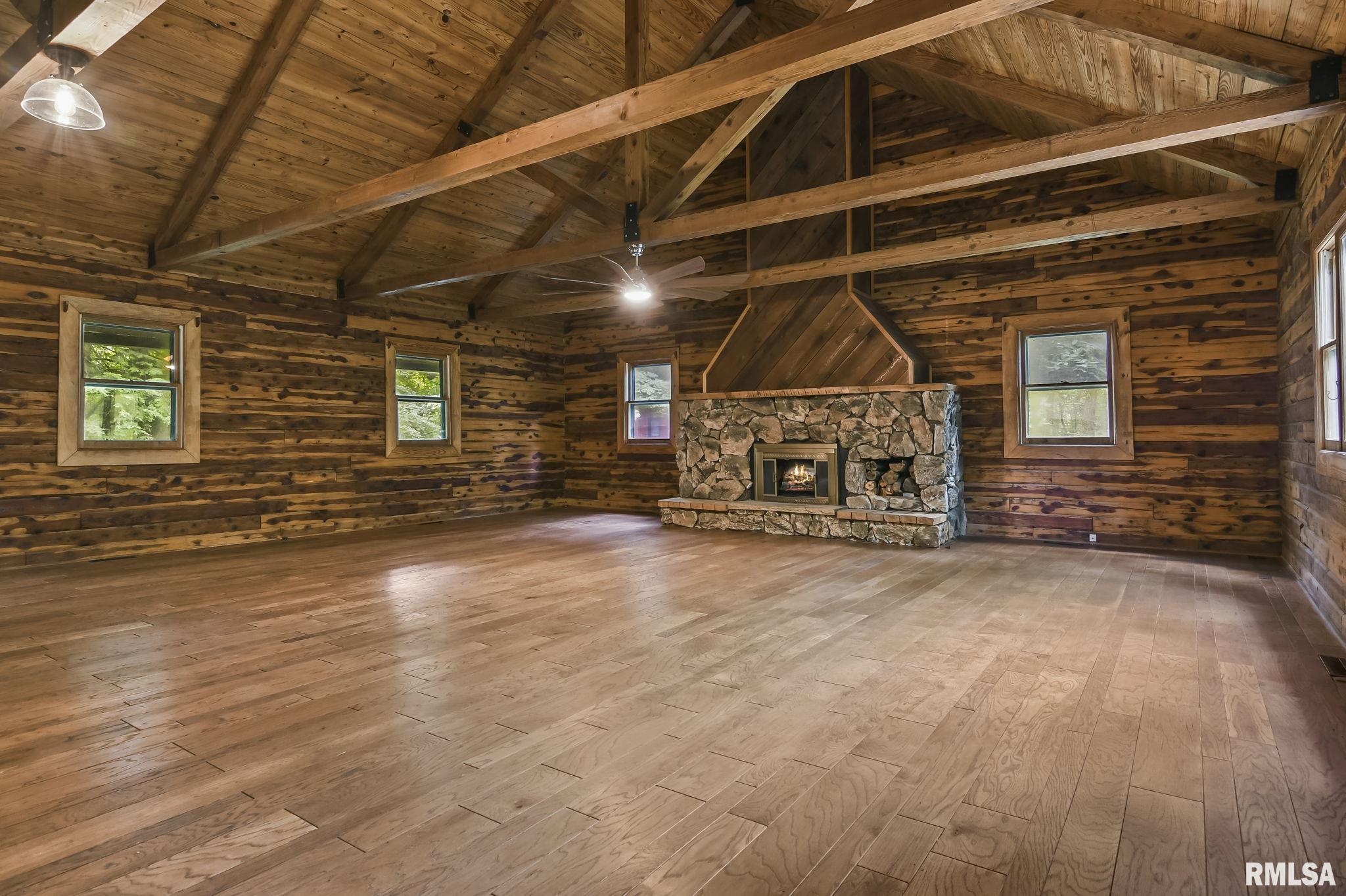 22950 Greenpass Road Athens, IL 62613 - Photo 17 of 53 Gallery Image 17