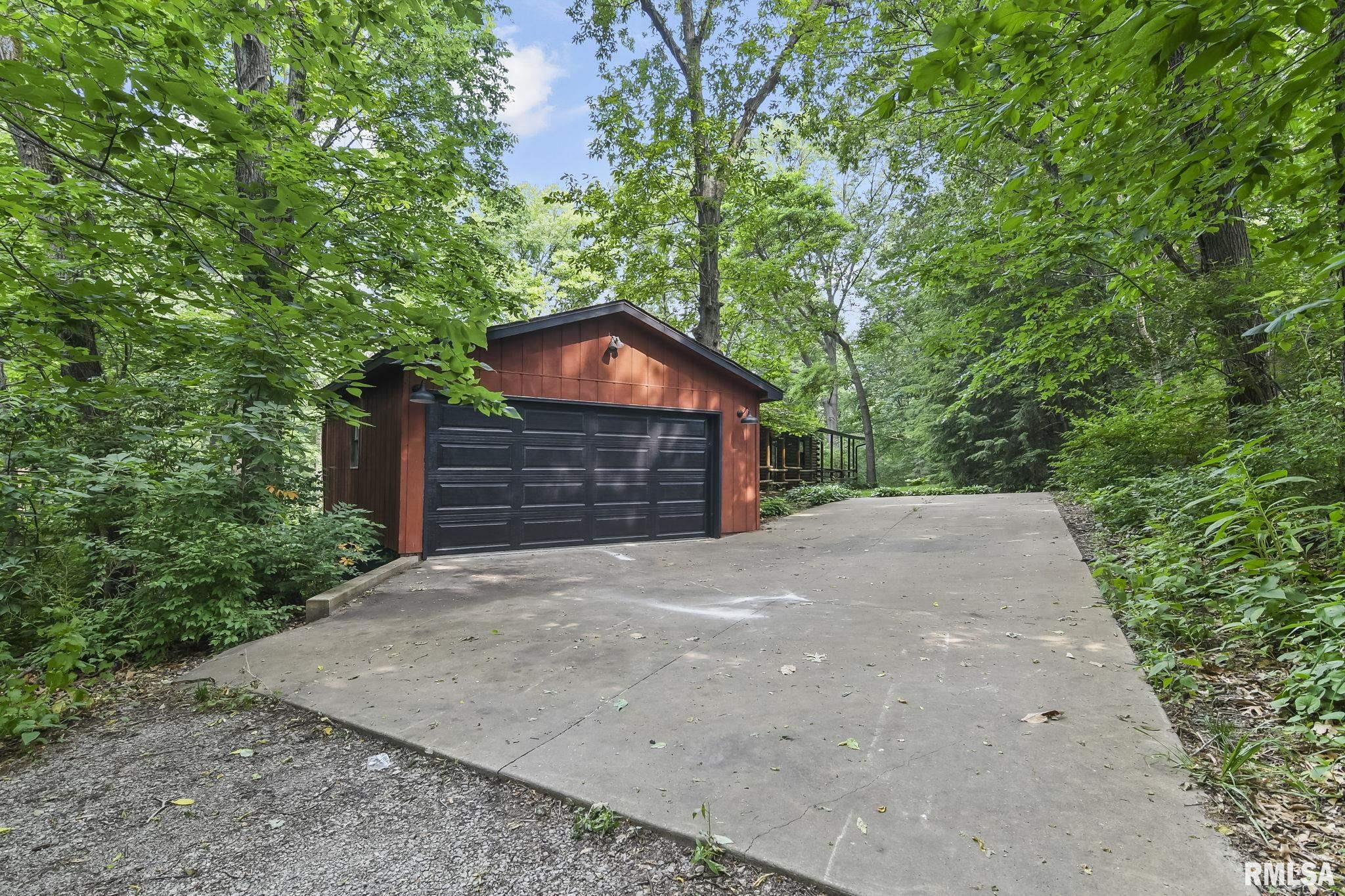 22950 Greenpass Road Athens, IL 62613 - Photo 2 of 53 Gallery Image 2