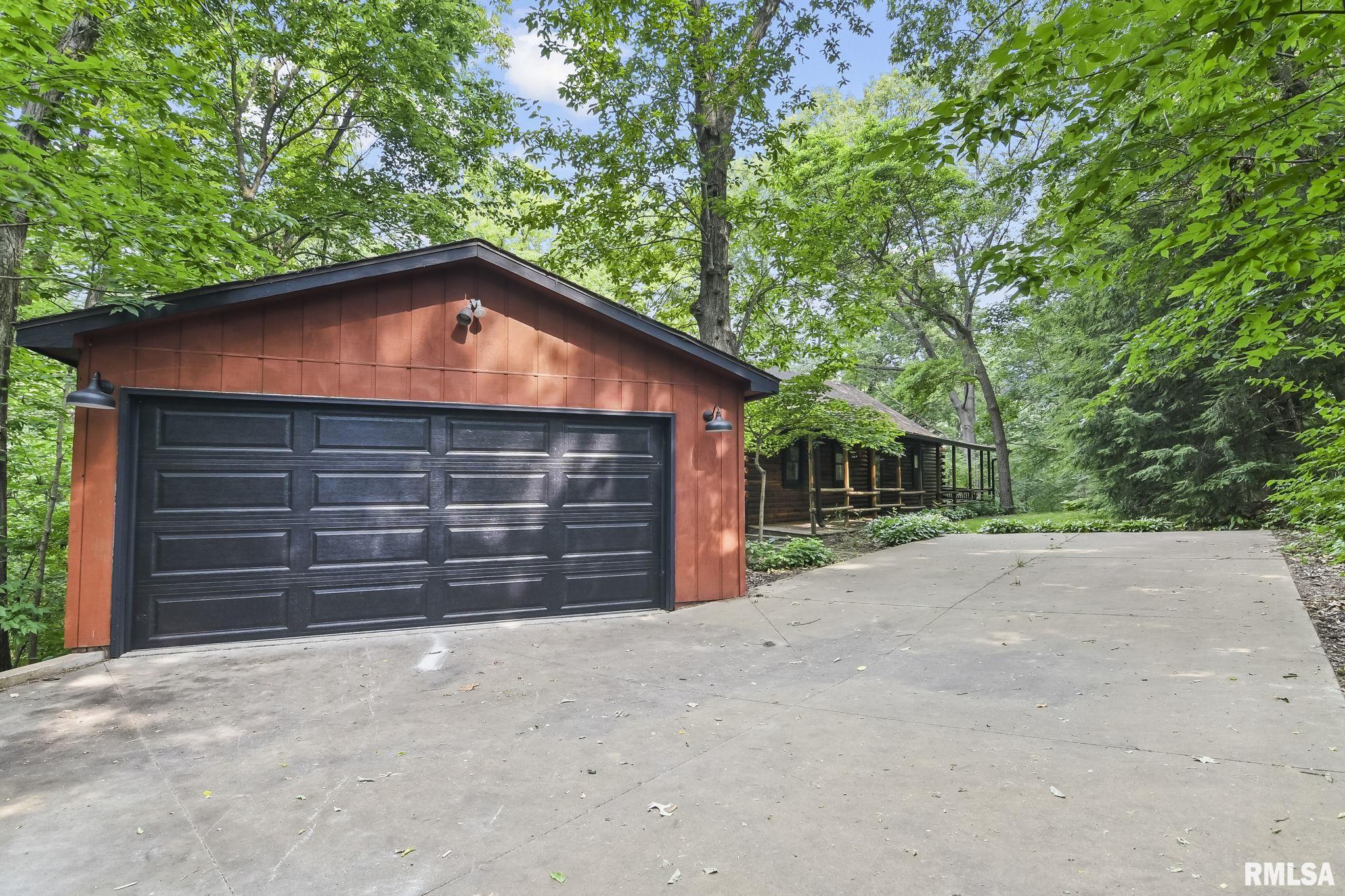22950 Greenpass Road Athens, IL 62613 - Photo 3 of 53 Gallery Image 3