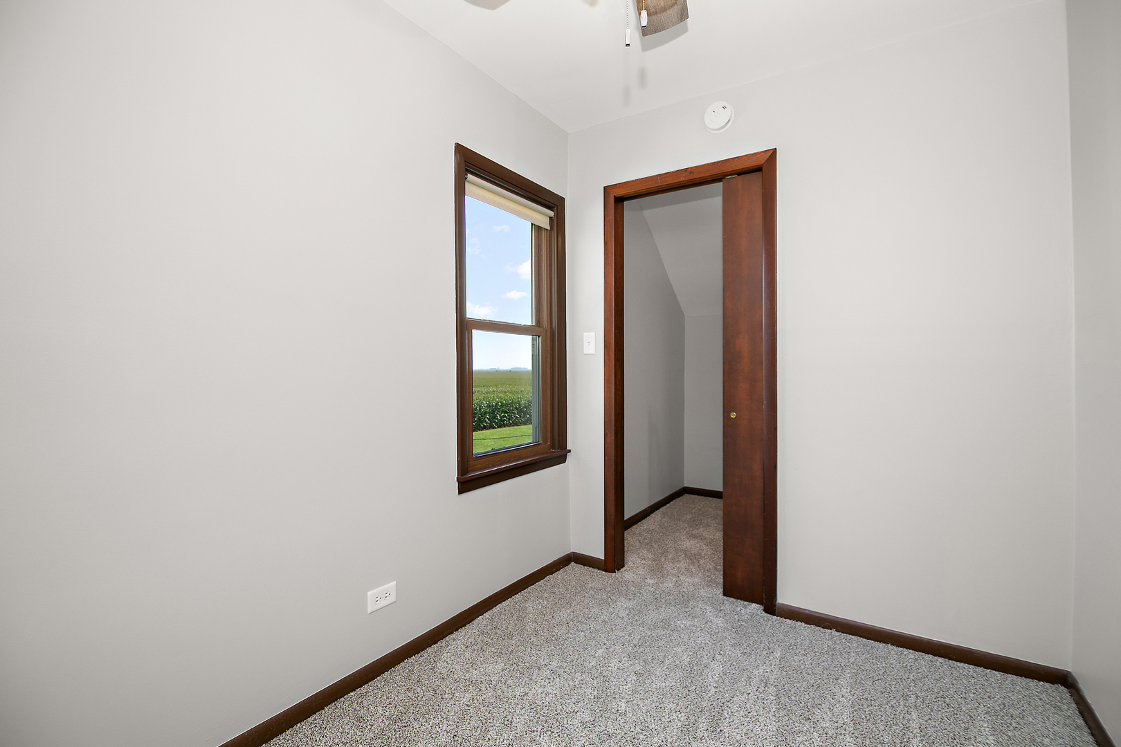 394 3000 North Road Clifton, IL 60927 - Photo 20 of 24 Gallery Image 20