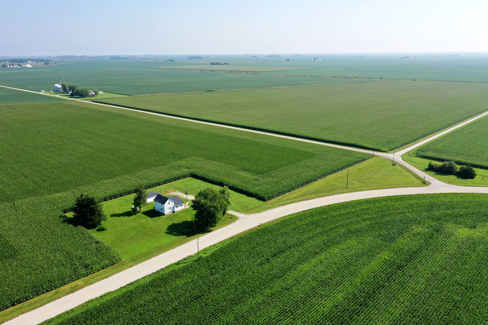 394 3000 North Road Clifton, IL 60927 - Photo 2 of 24 Gallery Image 2