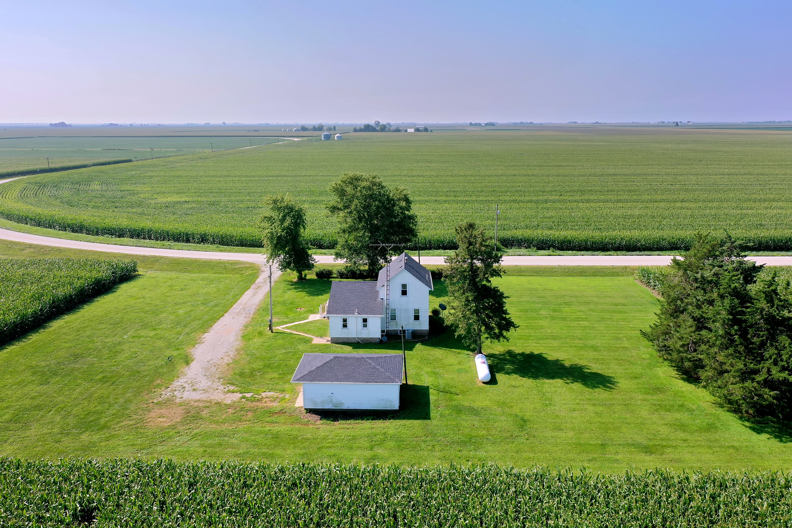 394 3000 North Road Clifton, IL 60927 - Photo 4 of 24 Gallery Image 4
