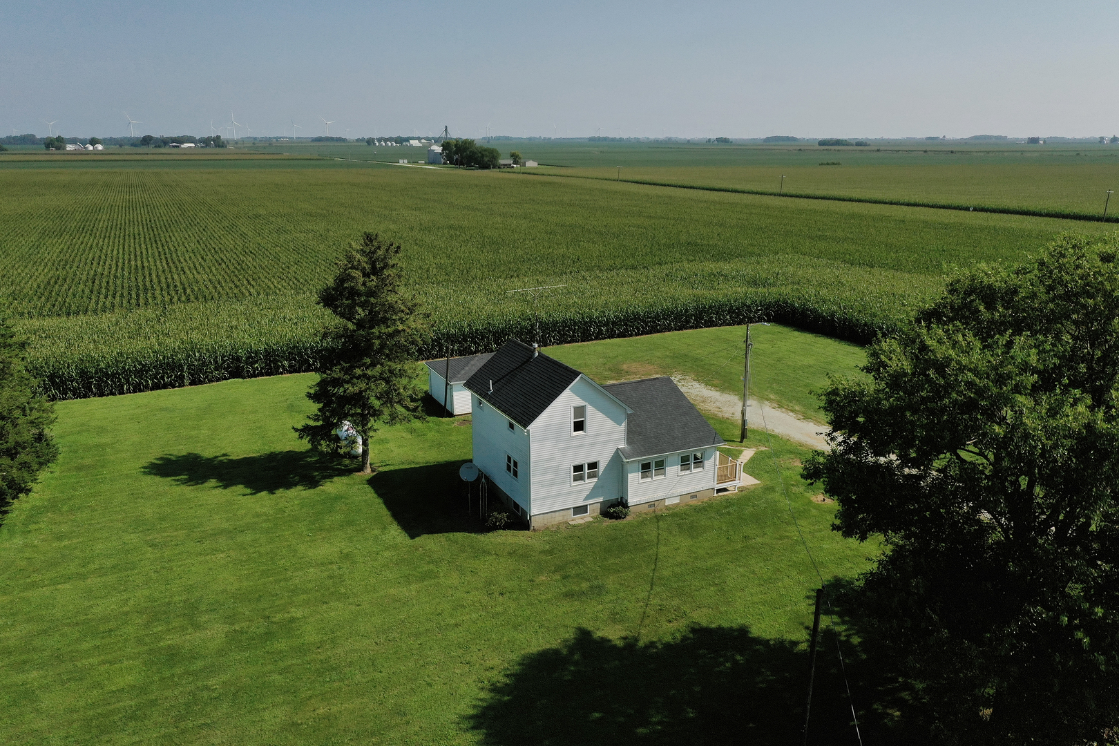 394 3000 North Road Clifton, IL 60927 - Photo 5 of 24 Gallery Image 5