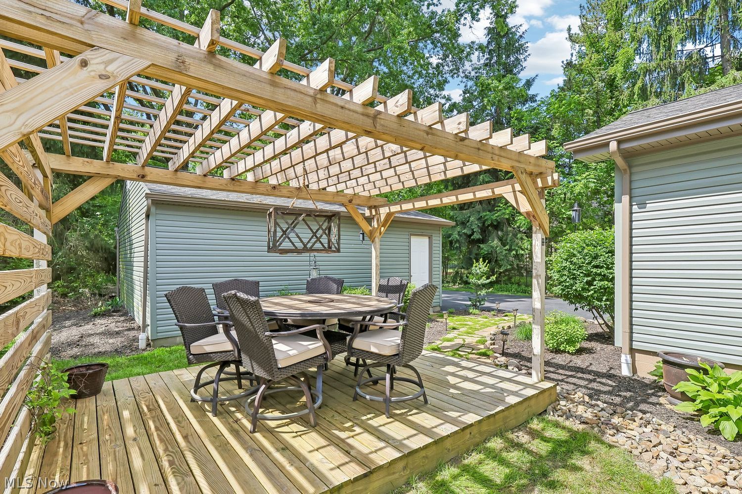 1826 Arndale Road Stow, OH 44224 - Photo 38 of 46 Pergola
