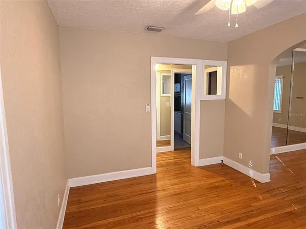 $1,950 | 1908 20th Avenue North, St. Petersburg, FL 33713