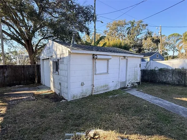 $1,950 | 1908 20th Avenue North, St. Petersburg, FL 33713