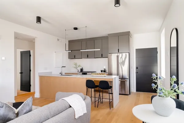 $750,000 | 182 Tremont Street, Unit 5A, Somerville, MA 02143