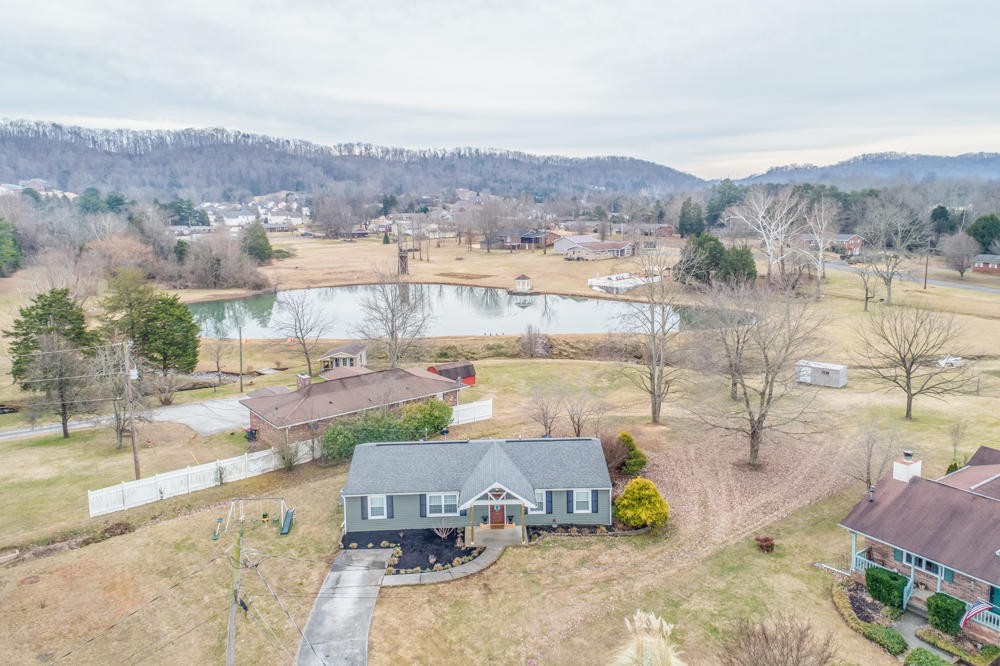 7301 Clarendon Road Powell, TN 37849 - Photo 4 of 24 Gallery Image 4