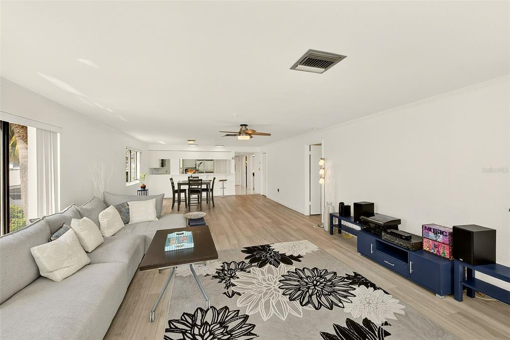 74 Gulf Boulevard, Unit 1B Indian Rocks Beach, FL 33785 - Photo 12 of 47