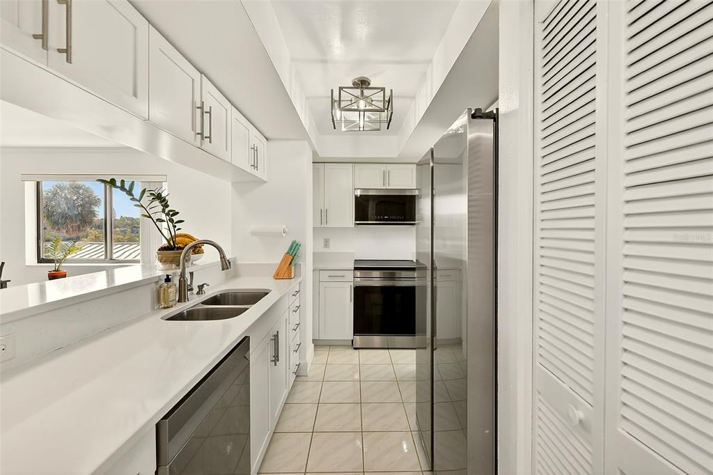 74 Gulf Boulevard, Unit 1B Indian Rocks Beach, FL 33785 - Photo 18 of 47