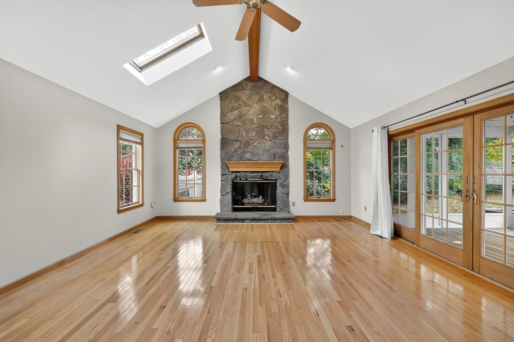 884 Parker Street Springfield, MA 01119 - Photo 13 of 29