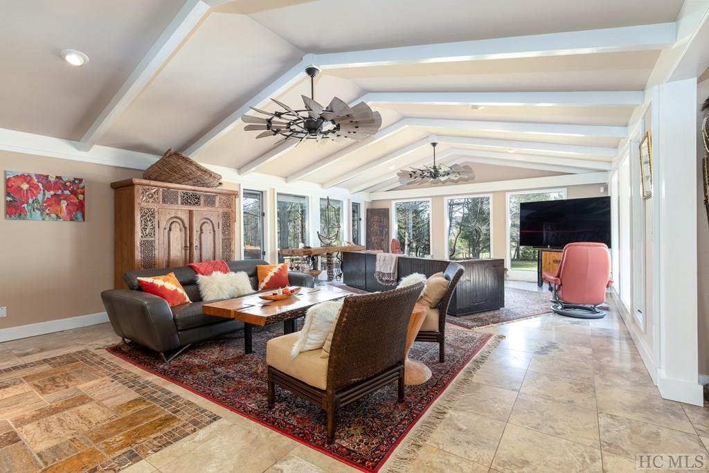 375 Flat Mountain Road Highlands, NC 28741 - Photo 4 of 37 Gallery Image 4