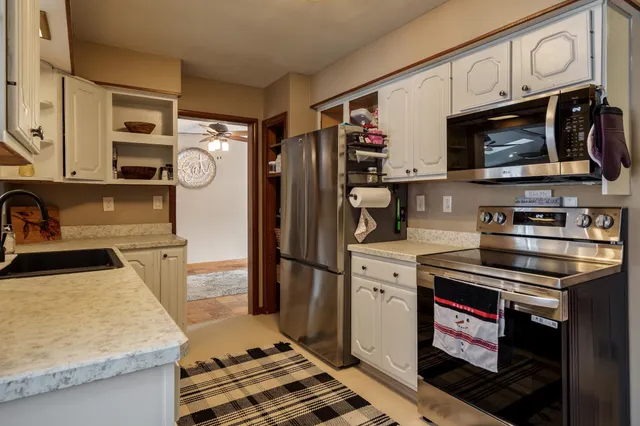 $260,000 | 1013 East Main Street, Rockton, IL 61072