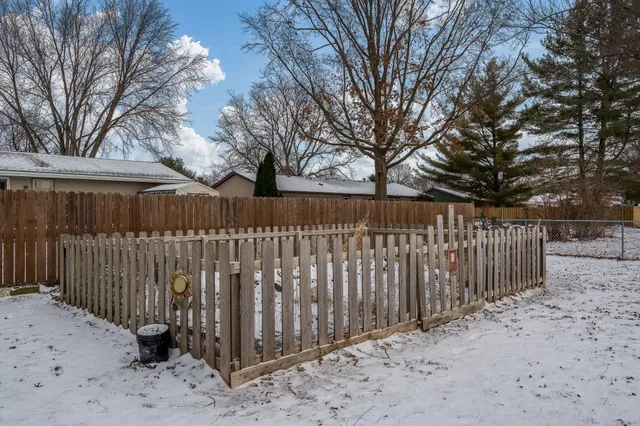 $260,000 | 1013 East Main Street, Rockton, IL 61072