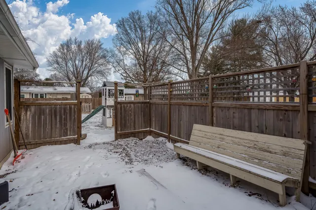 $260,000 | 1013 East Main Street, Rockton, IL 61072