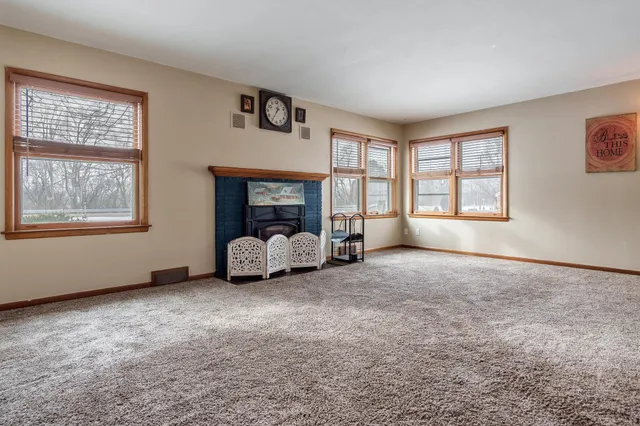 $260,000 | 1013 East Main Street, Rockton, IL 61072