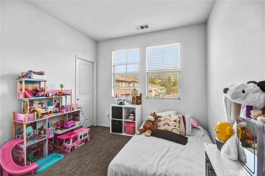 827 East Promenade, Unit E Azusa, CA 91702 - Photo 20 of 32