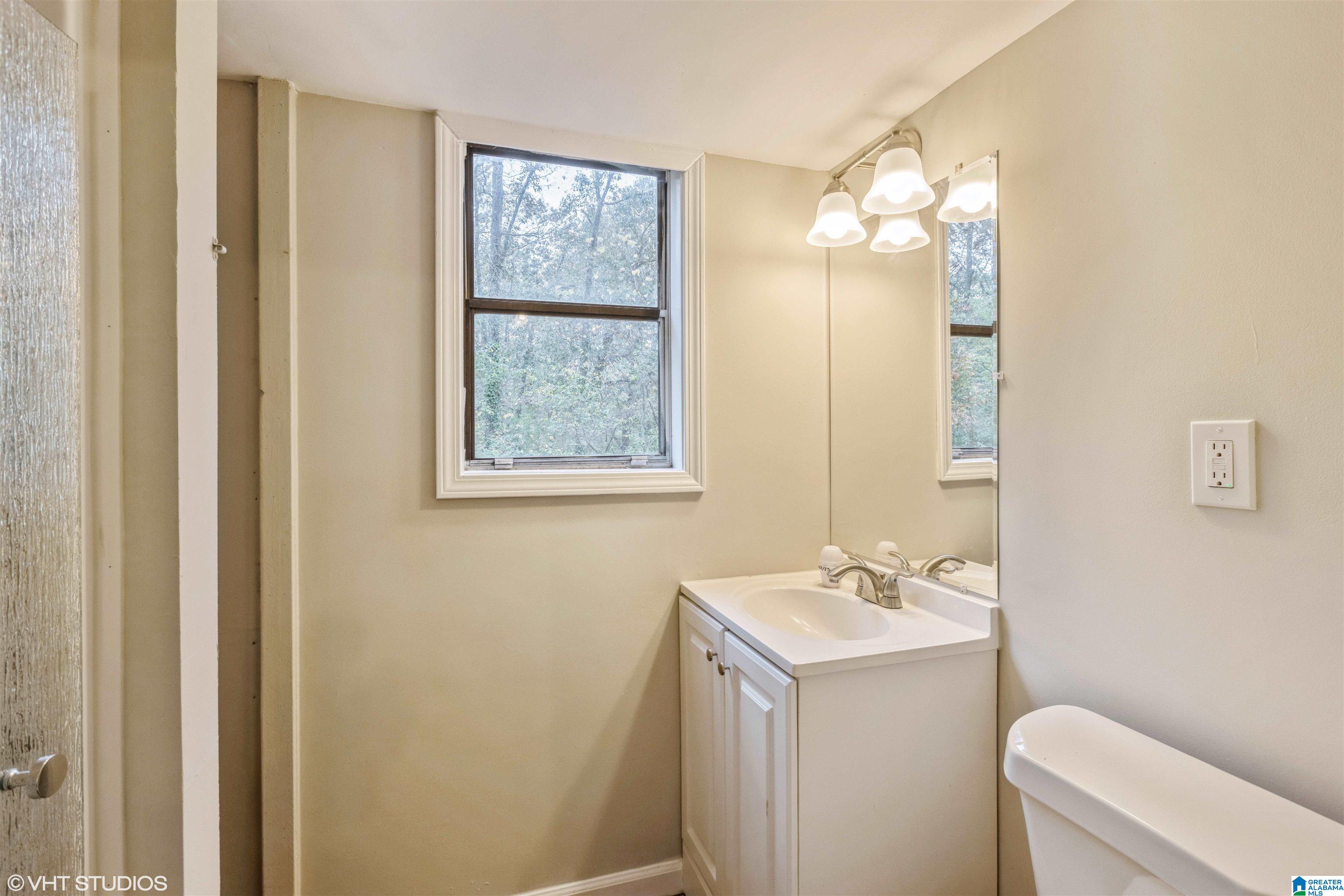 294 Green Tree Drive Talladega, AL 35160 - Photo 10 of 16