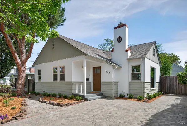 $1,495,000 | 617 G Street, Petaluma, CA 94952