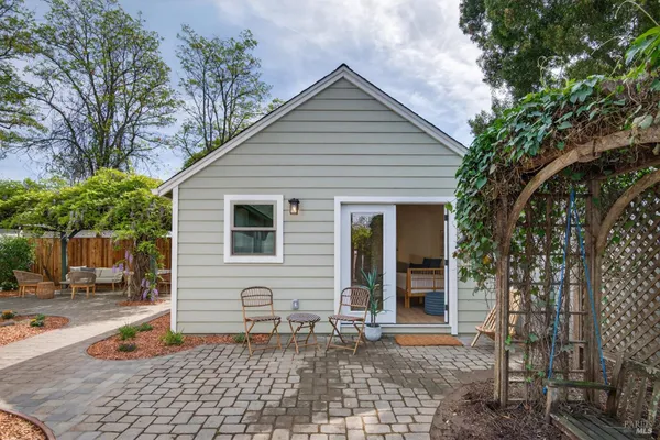 $1,495,000 | 617 G Street, Petaluma, CA 94952