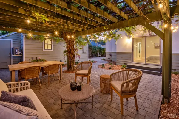 $1,495,000 | 617 G Street, Petaluma, CA 94952